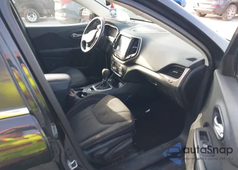 2015 Jeep Cherokee Latitude z USA, uszkodzony, nr VIN 1C4PJMCS6FW774940